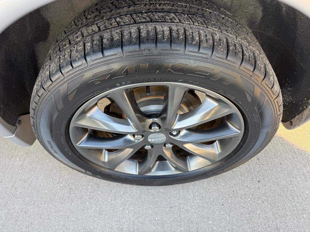 Used 2018 Dodge Durango GT AWD/4WD image 27