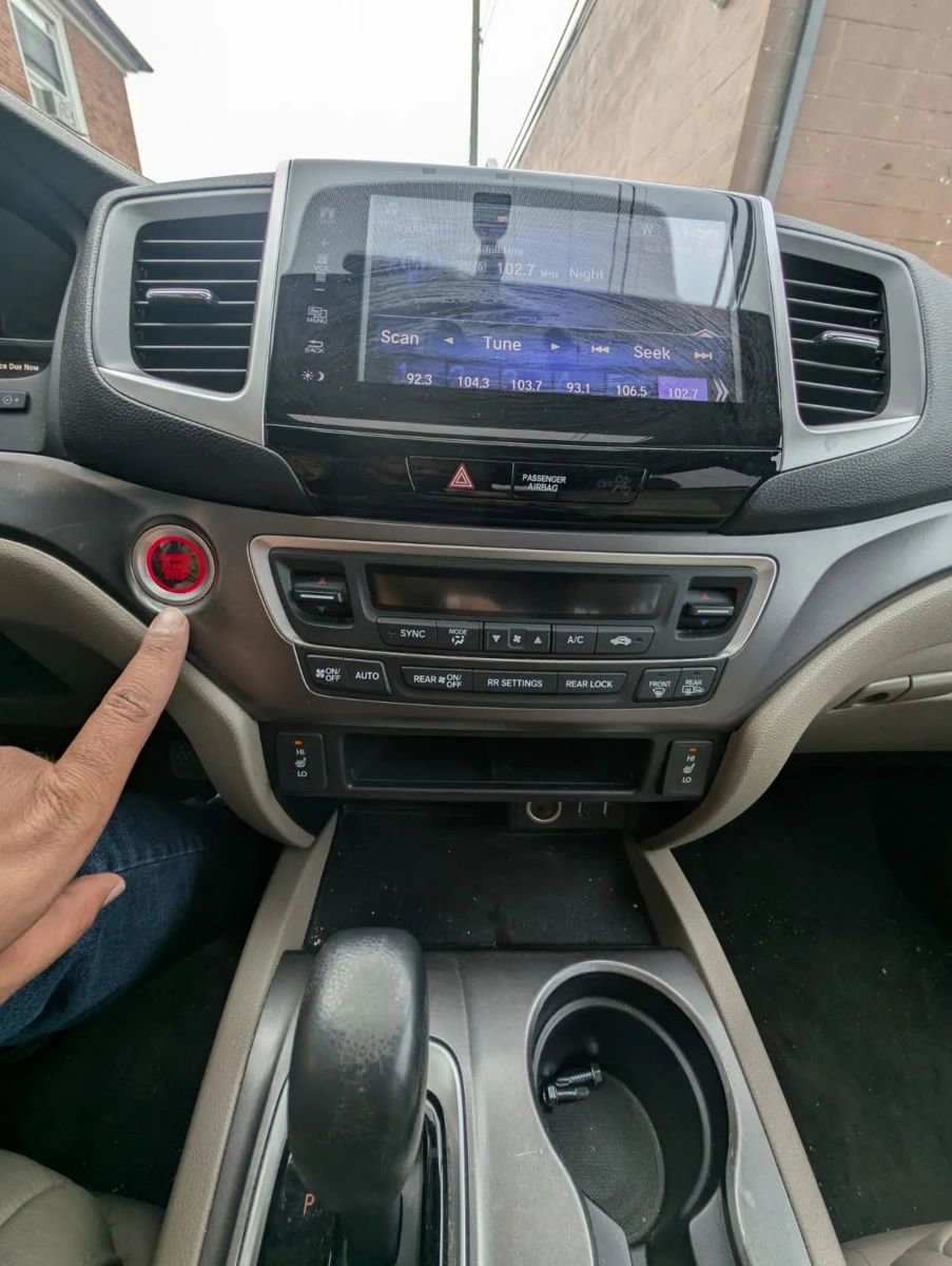 Used 2018 Honda Pilot EX-L image 12