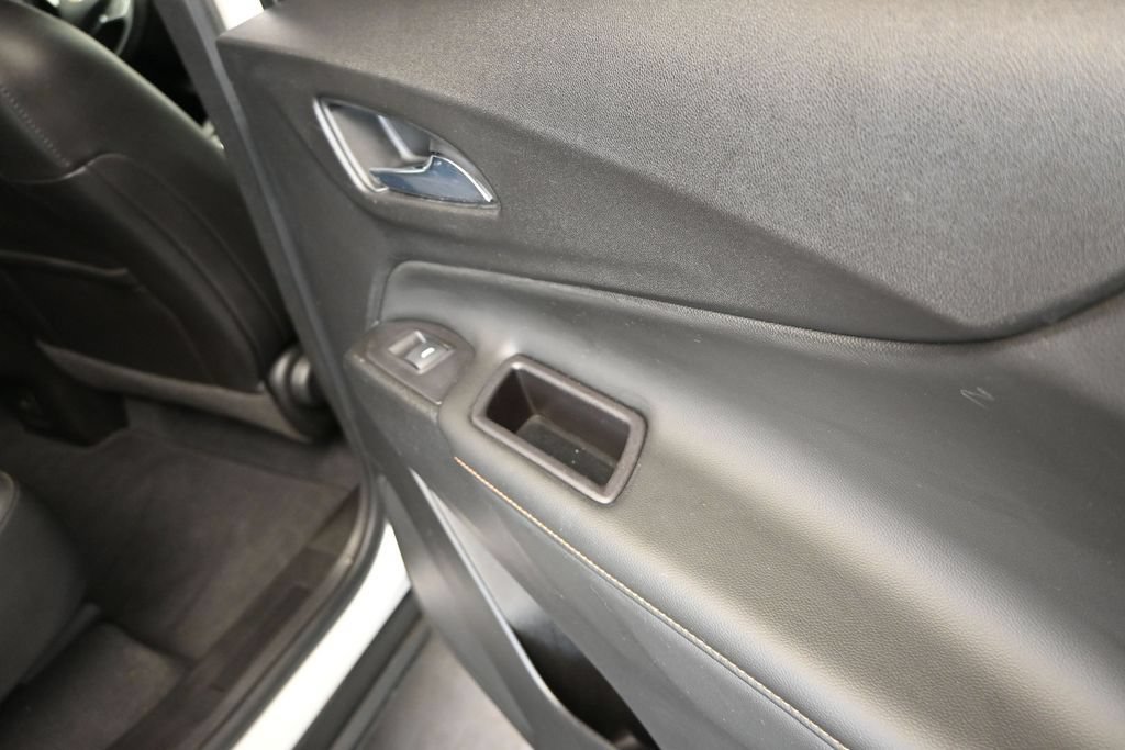 Used 2021 Chevrolet Equinox Premier w/ Redline Edition FWD image 21