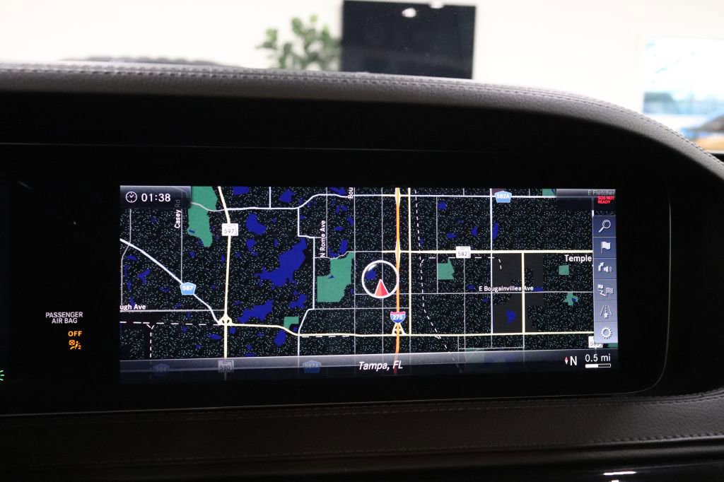 Used 2018 Mercedes-Benz S 560 Sedan image 32