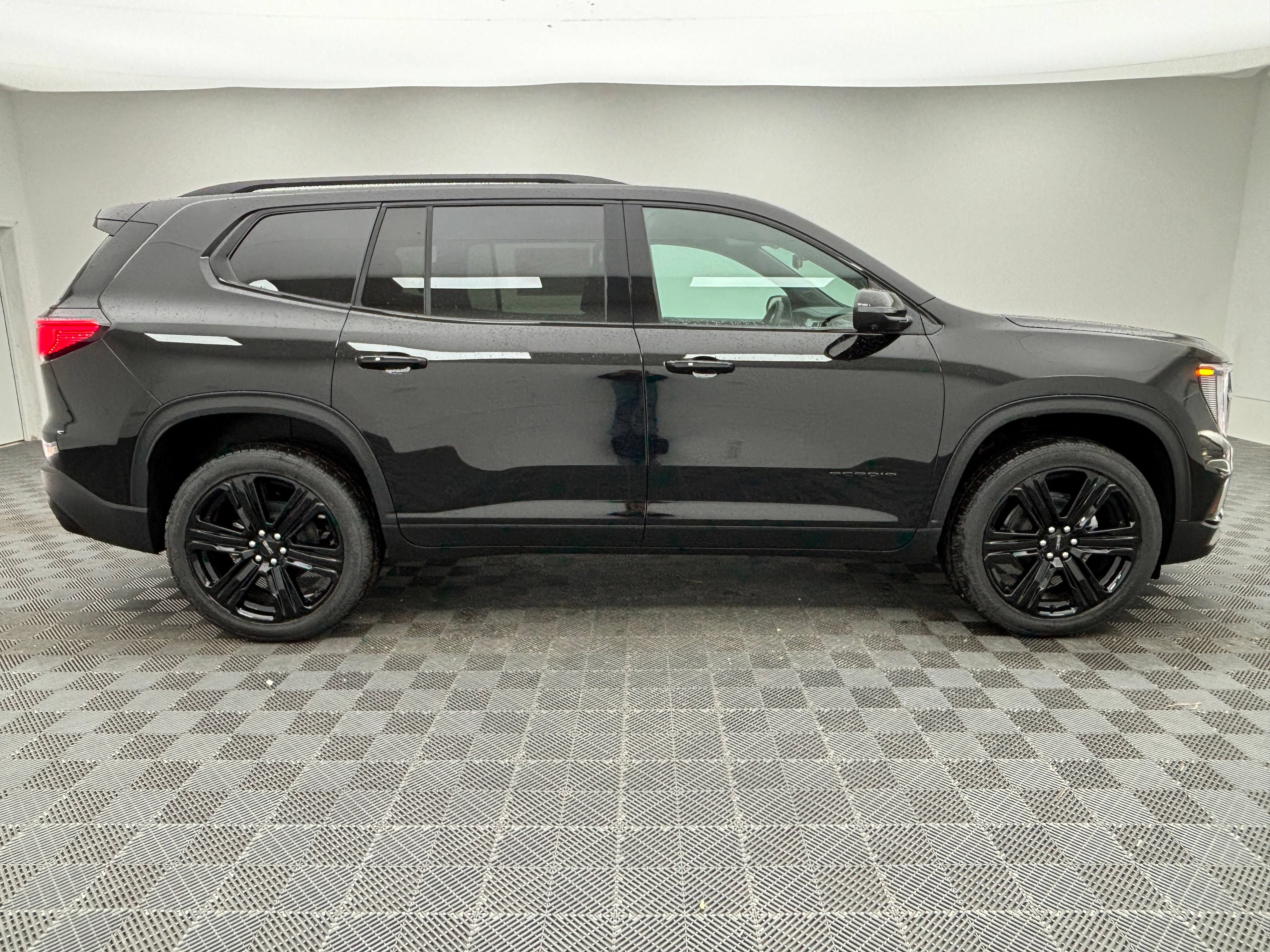New 2027 GMC Acadia Elevation w/ Black Edition AWD/4WD image 8