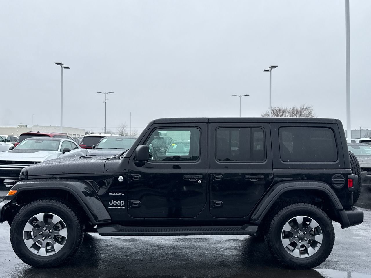 Used 2023 Jeep Wrangler Sahara w/ Cold Weather Group image 6