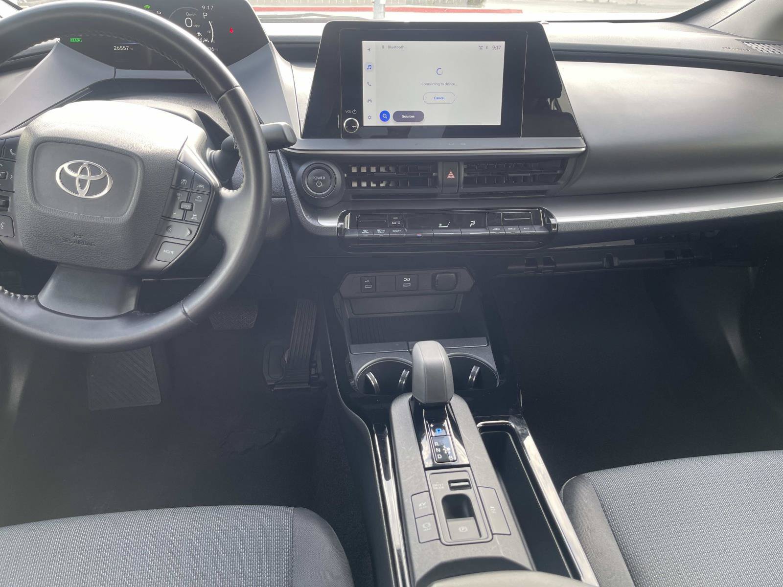 Used 2025 Toyota Prius LE FWD image 12
