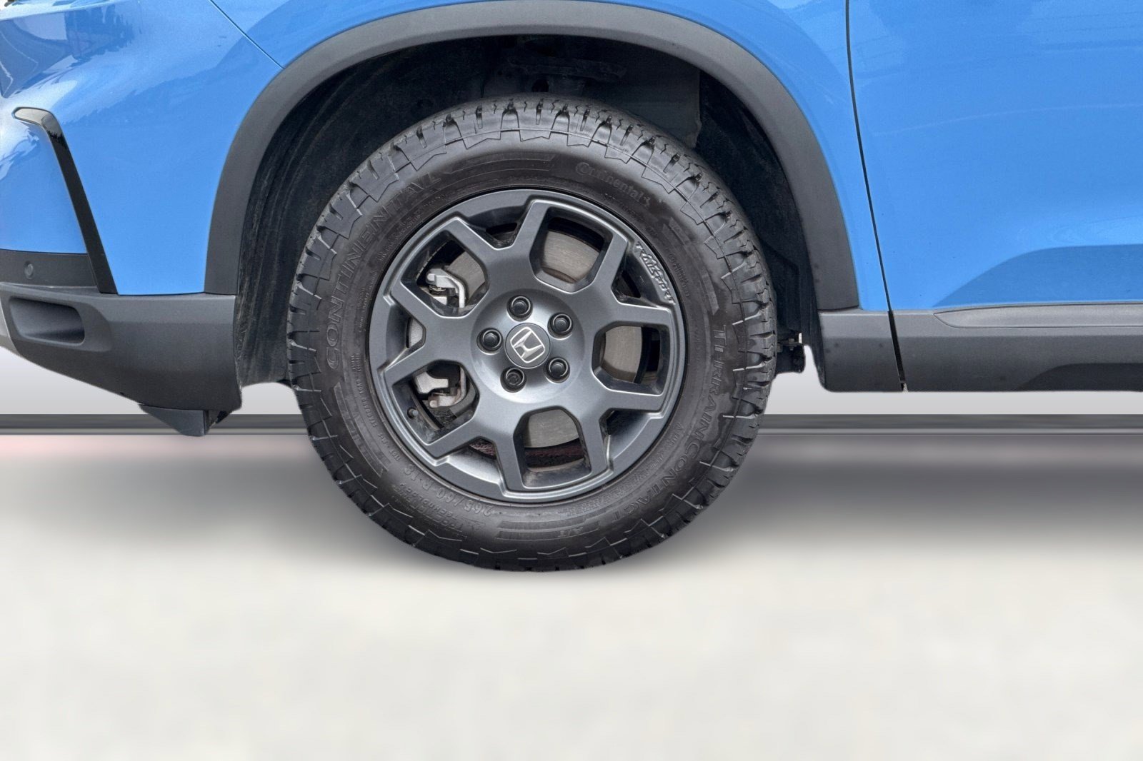 Used 2025 Honda Pilot TrailSport image 11