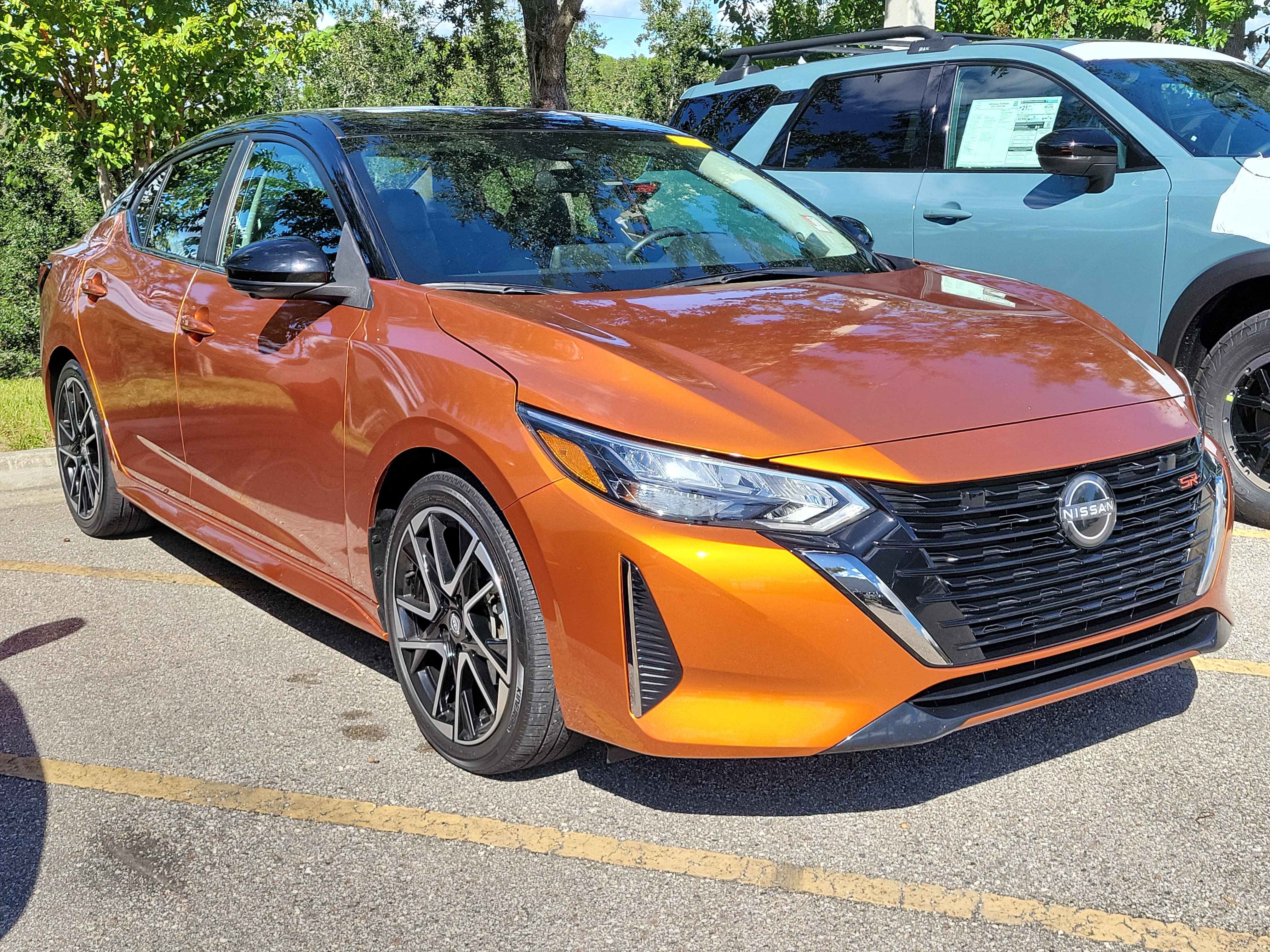 Certified 2025 Nissan Sentra SR w/ SR Premium Package FWD image 2
