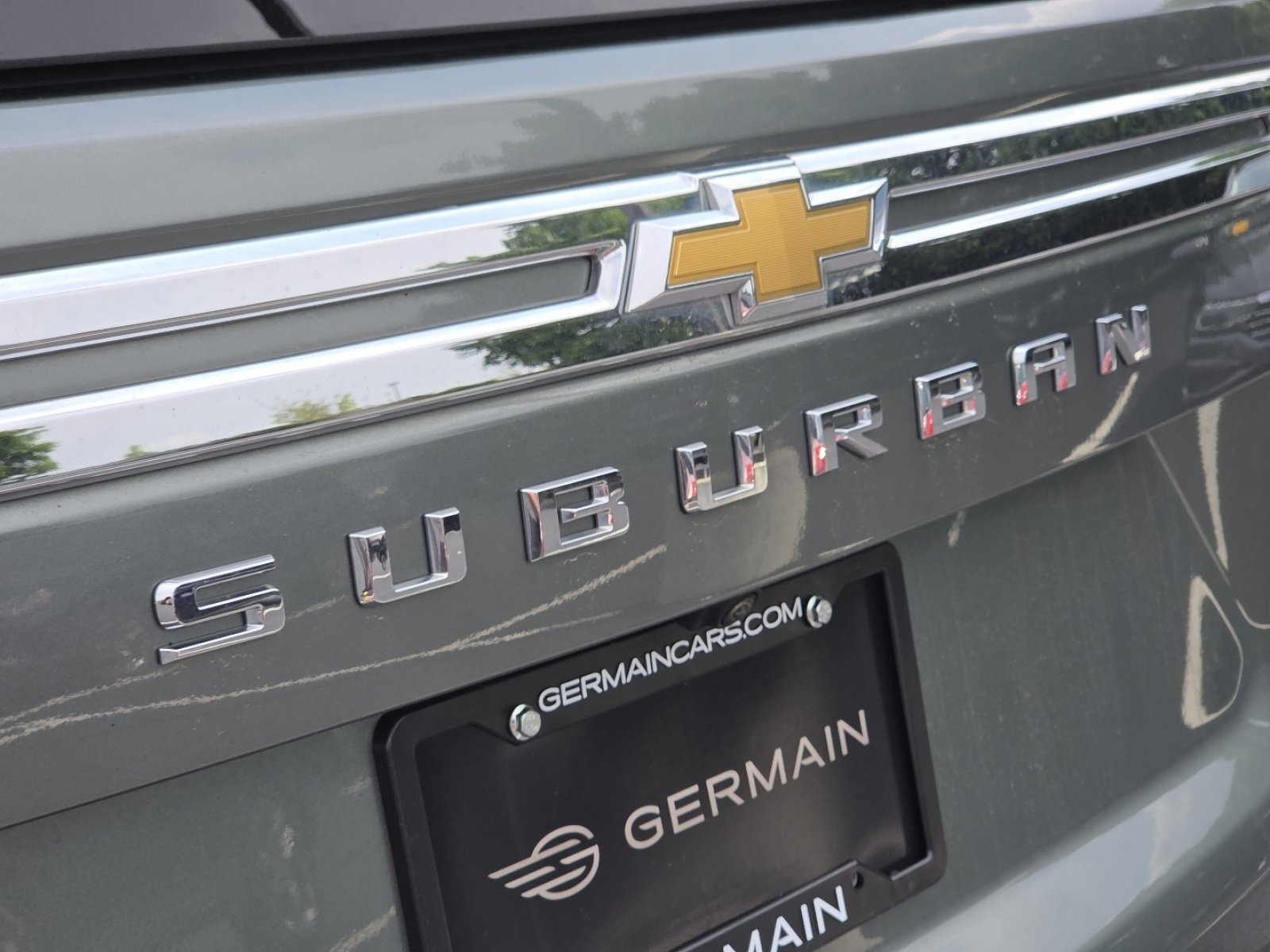 Used 2023 Chevrolet Suburban Premier AWD/4WD image 14