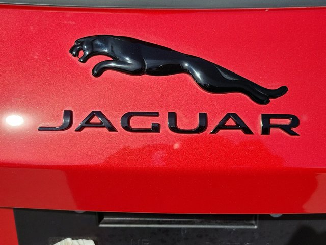 Certified 2025 Jaguar F-PACE R-Dynamic S AWD/4WD image 9