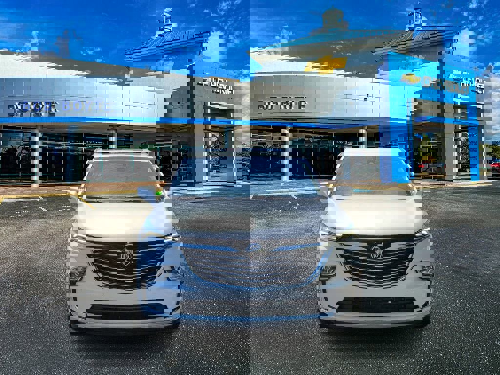 Used 2023 Buick Enclave Essence w/ Experience Buick Package image 7