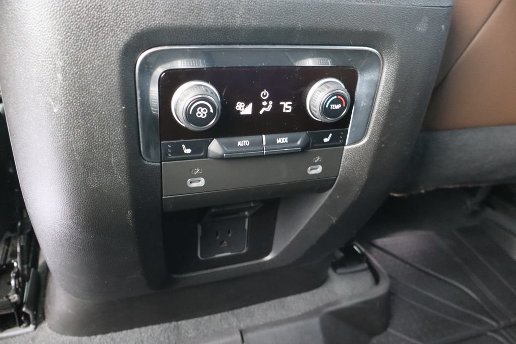Used 2023 Chevrolet Tahoe High Country AWD/4WD image 24