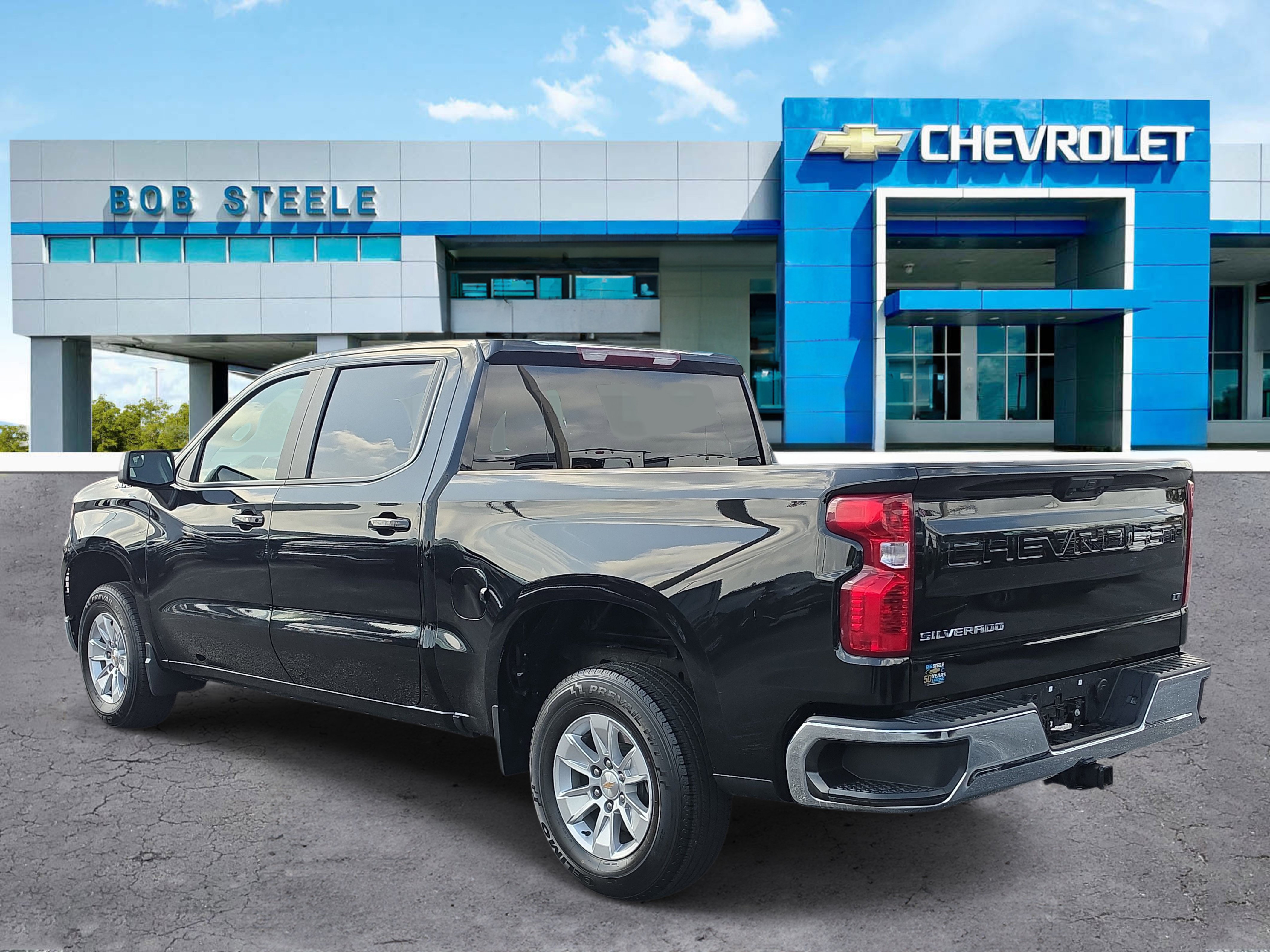 Certified 2025 Chevrolet Silverado 1500 LT RWD image 3