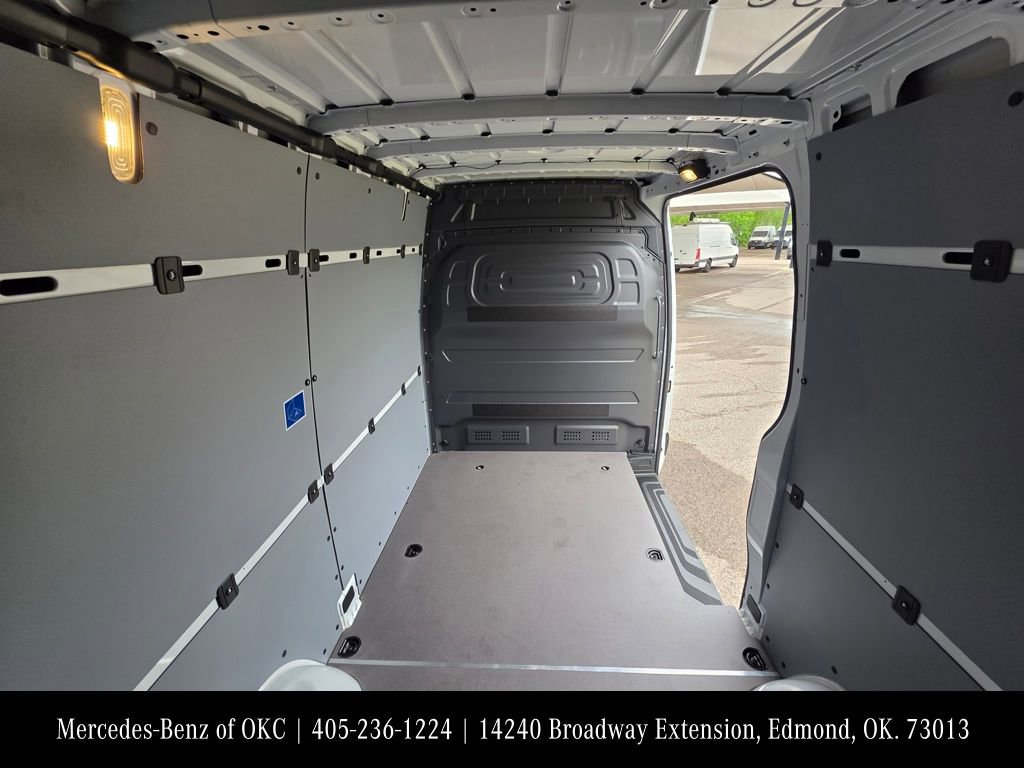 New 2026 Mercedes-Benz Sprinter 2500 image 8