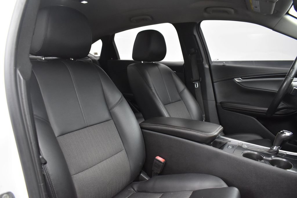 Used 2020 Chevrolet Impala LT FWD image 29