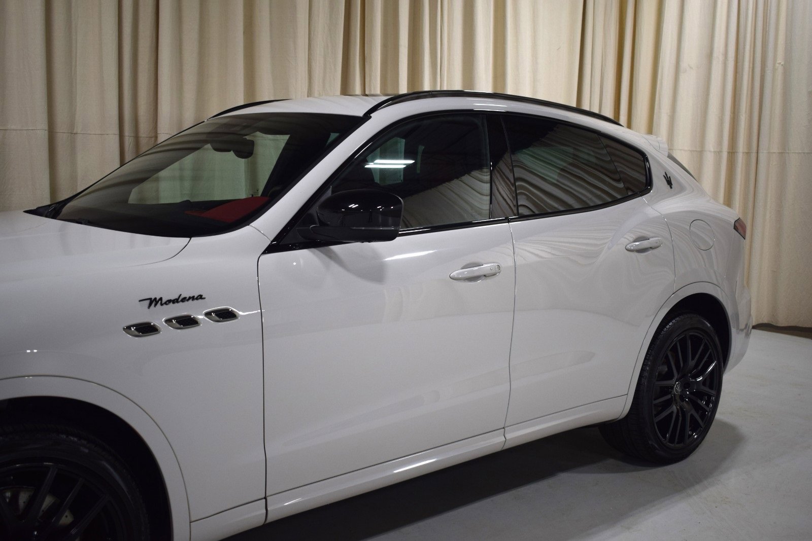 Certified 2022 Maserati Levante Modena image 2