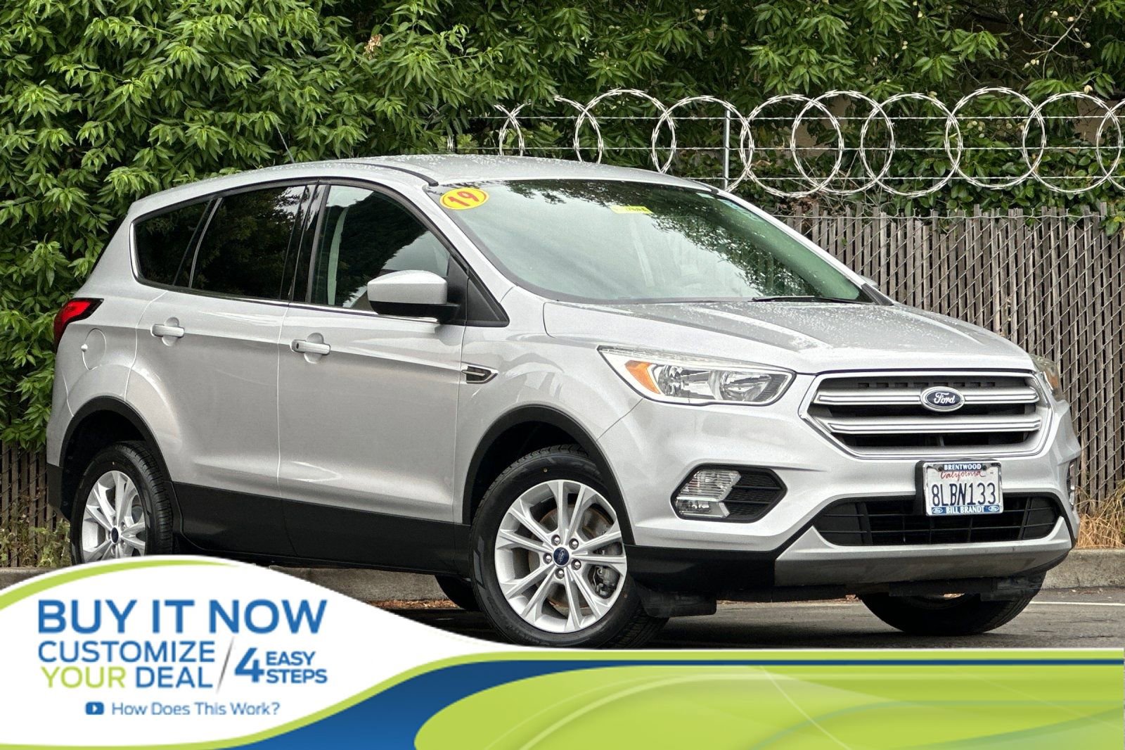 Used 2019 Ford Escape SE image 1