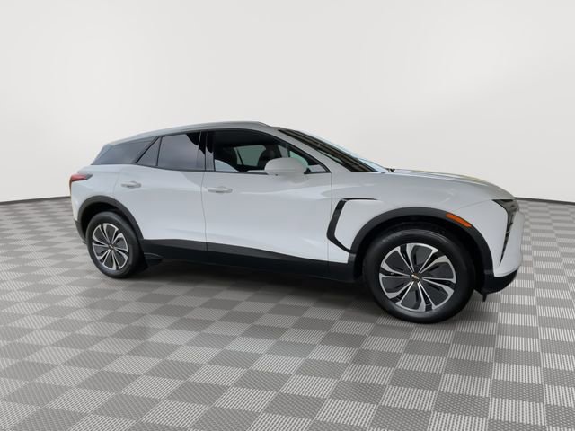 Used 2024 Chevrolet Blazer EV LT AWD/4WD image 9