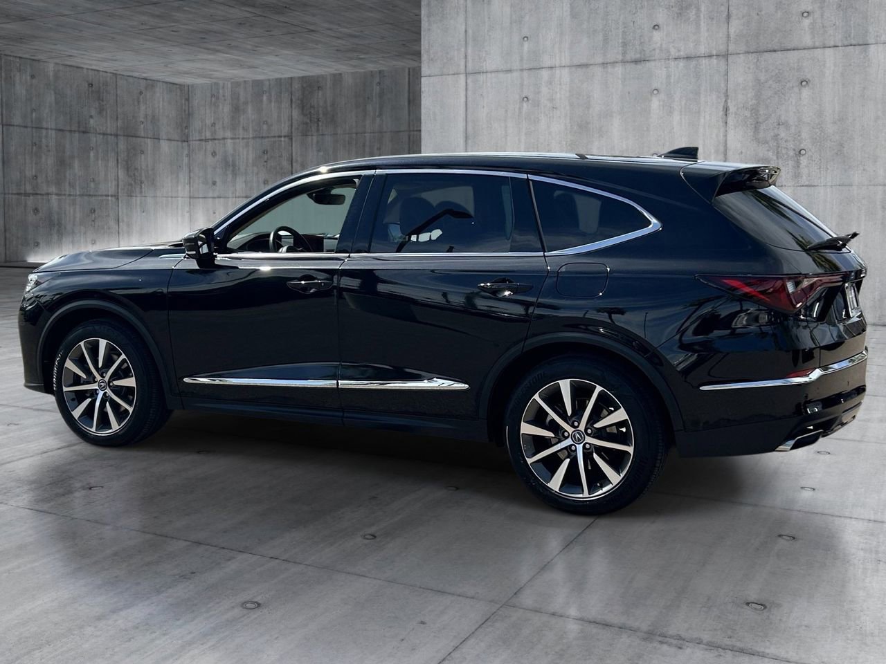 Certified 2025 Acura MDX FWD w/ Technology Package image 3