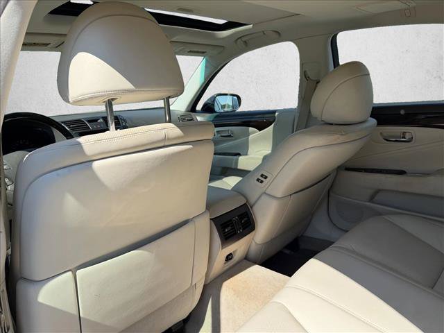 Used 2008 Lexus LS 460 RWD image 23