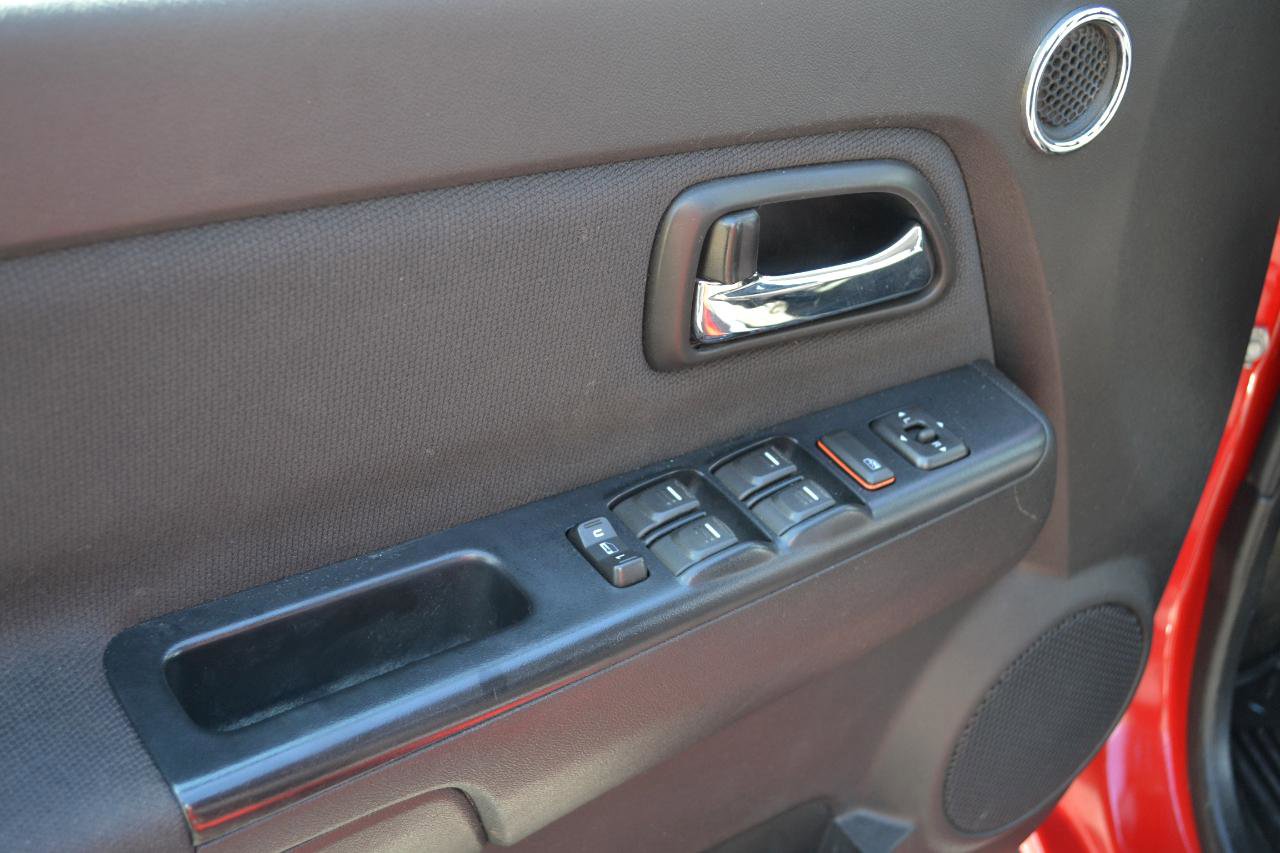 Used 2012 Chevrolet Colorado LT AWD/4WD image 16