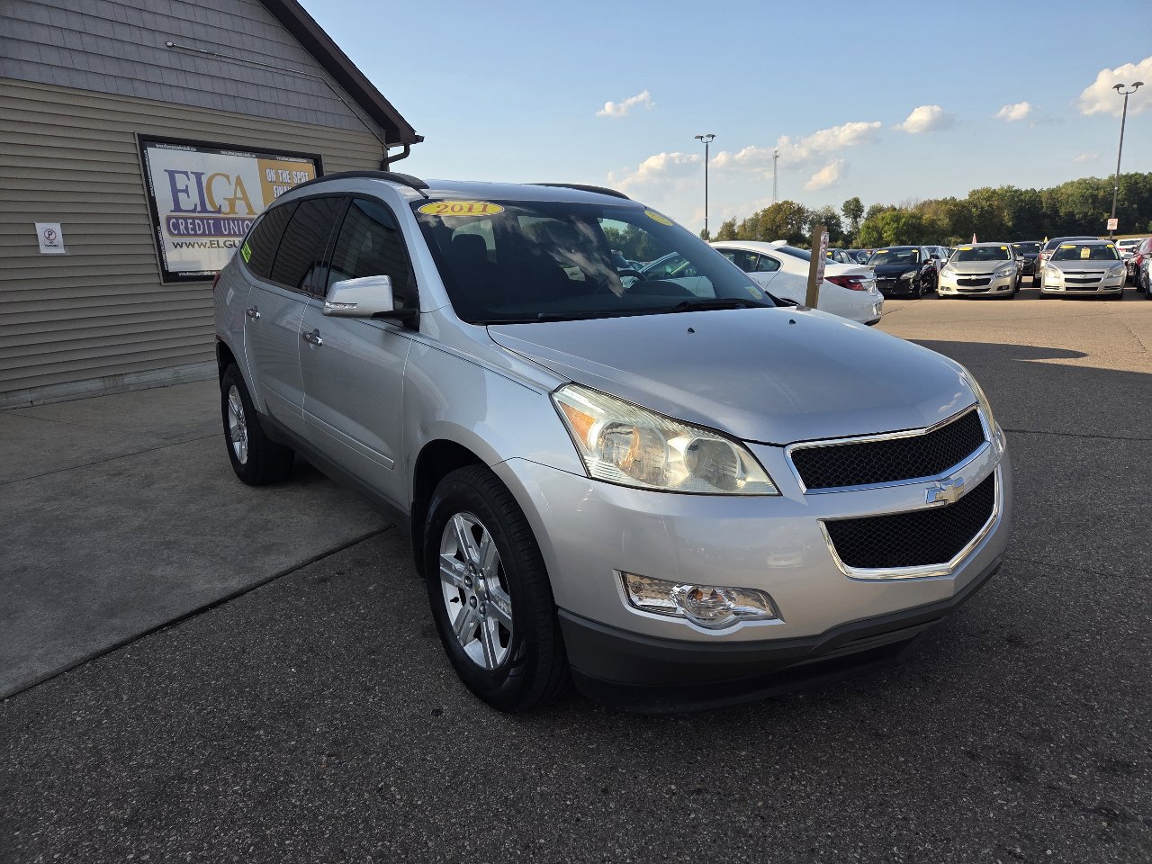 Used 2011 Chevrolet Traverse LT w/ Personal Connectivity Package image 3