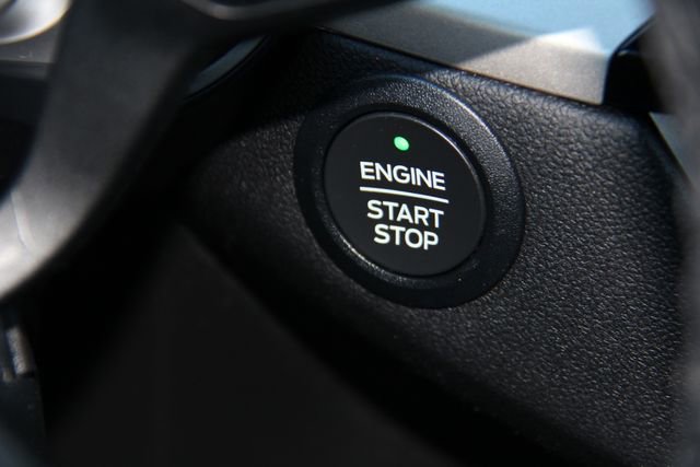 Used 2022 Ford Escape SE w/ Cold Weather Package image 26