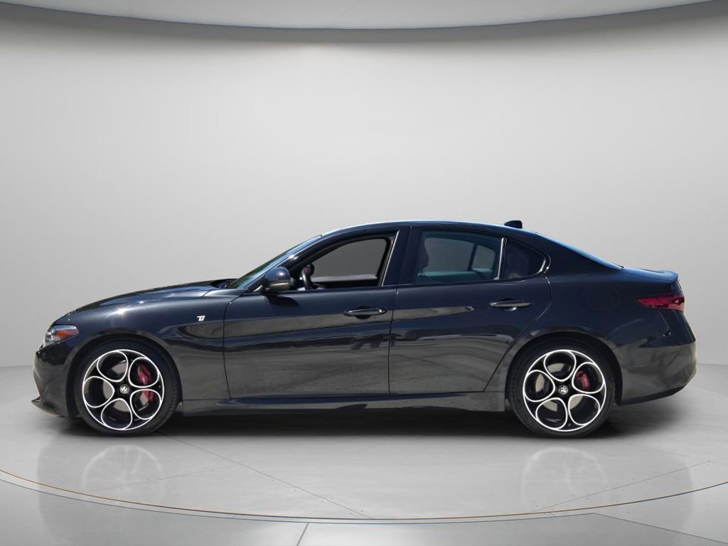 Used 2022 Alfa Romeo Giulia Ti w/ Active Assist Plus Package image 3