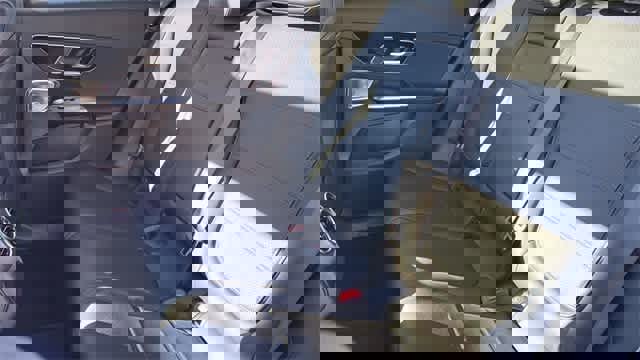 Certified 2025 Mercedes-Benz GLC 300 4MATIC image 31