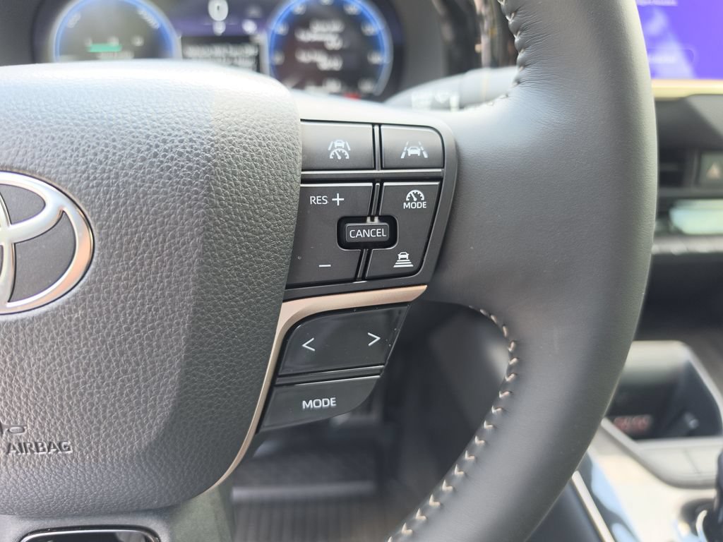 Used 2026 Toyota Crown AWD/4WD image 27