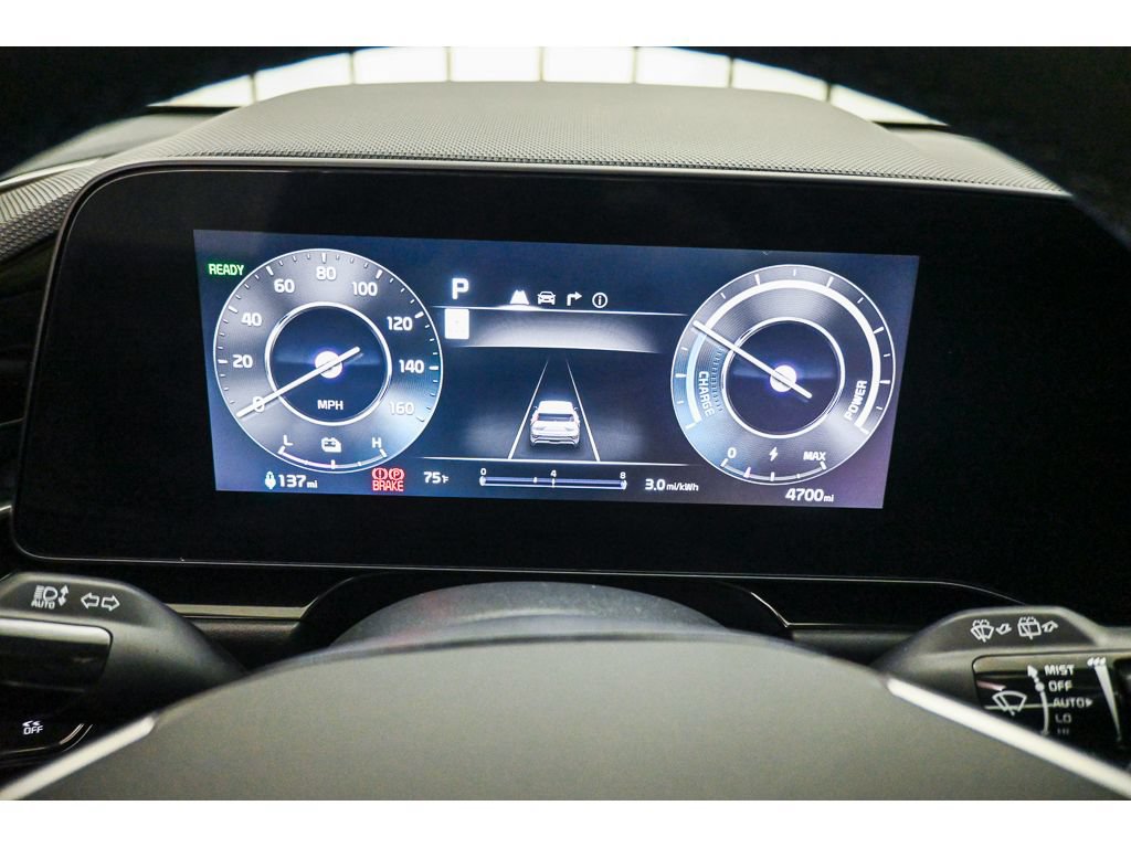 Certified 2025 Kia Niro Wave w/ Wave Preserve Package FWD image 24