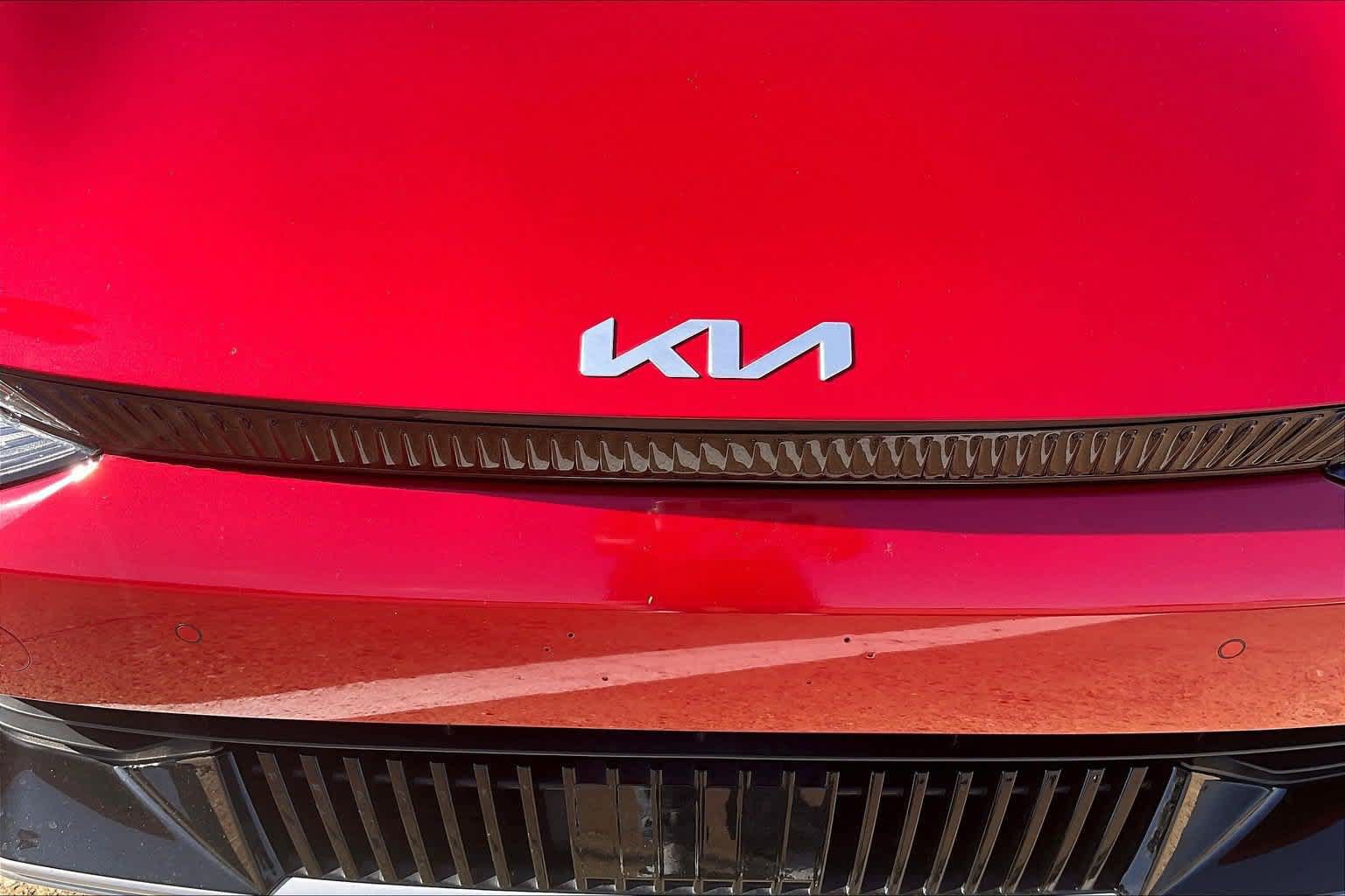 Certified 2023 Kia EV6 Wind RWD image 29