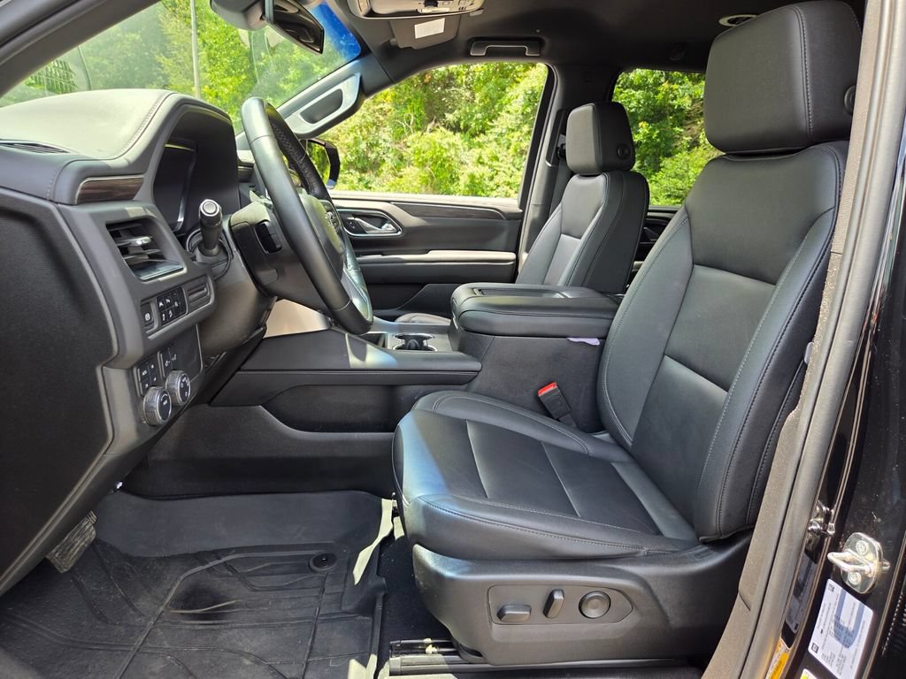 Used 2024 Chevrolet Suburban Z71 AWD/4WD image 10