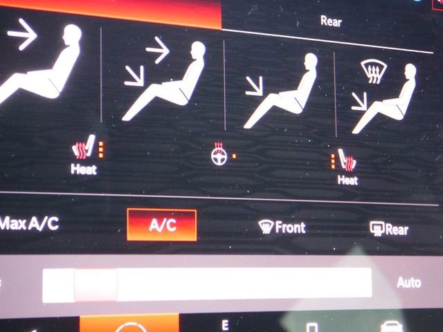 Used 2022 Dodge Durango R/T w/ Tow 'N Go Package AWD/4WD image 43