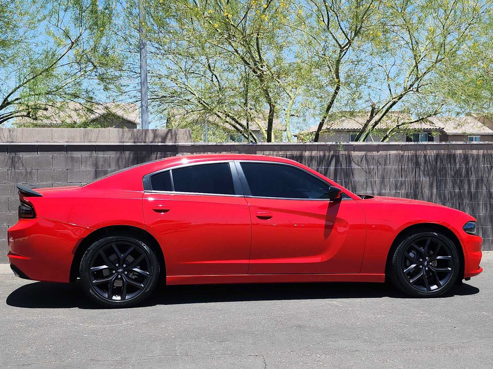 Used 2022 Dodge Charger SXT w/ Blacktop Package RWD image 9
