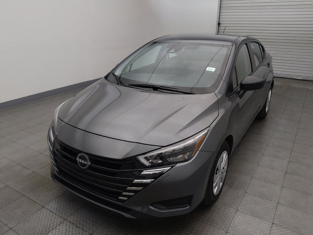Used 2025 Nissan Versa S FWD image 15