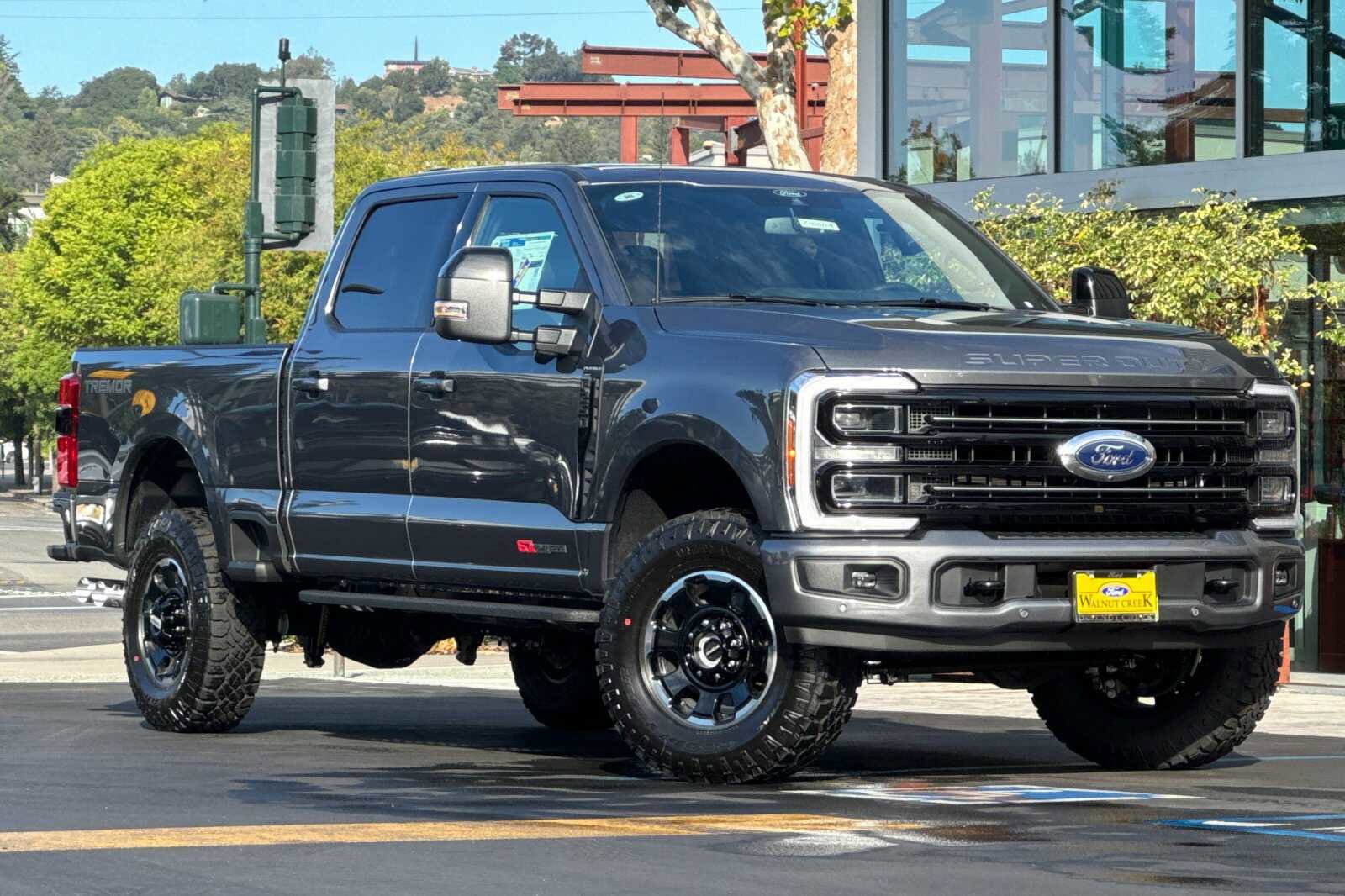 New 2026 Ford F250 Platinum image 2
