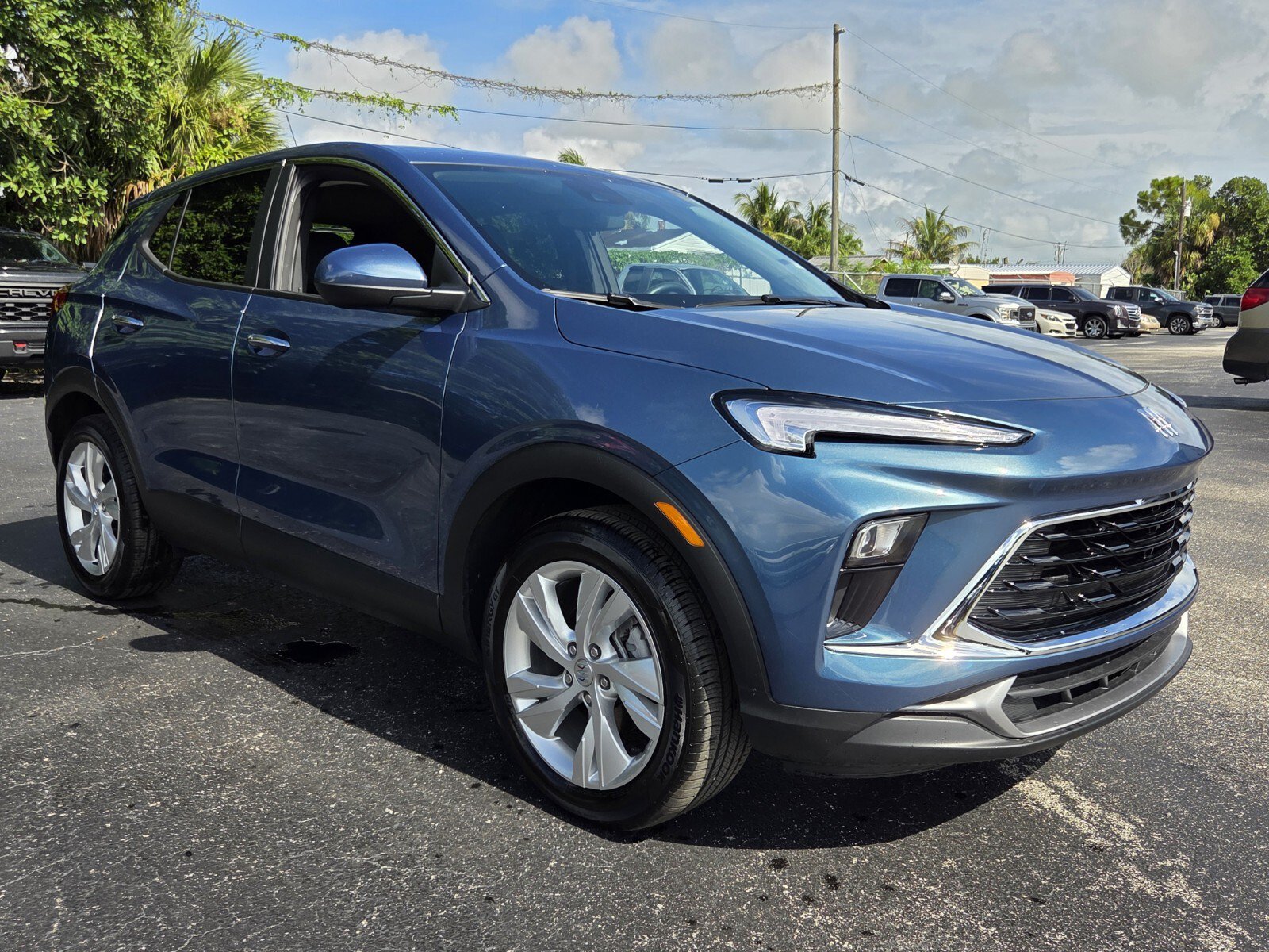 Certified 2026 Buick Encore GX Preferred w/ Comfort Package FWD image 7