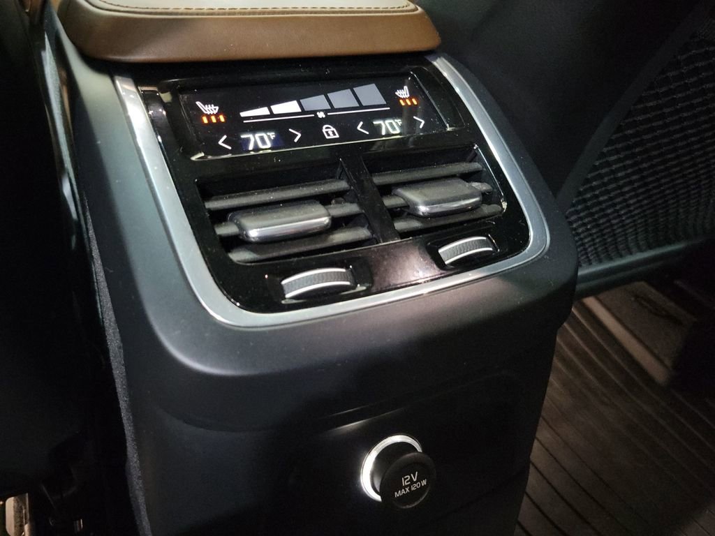 Used 2020 Volvo XC90 T8 Inscription image 23