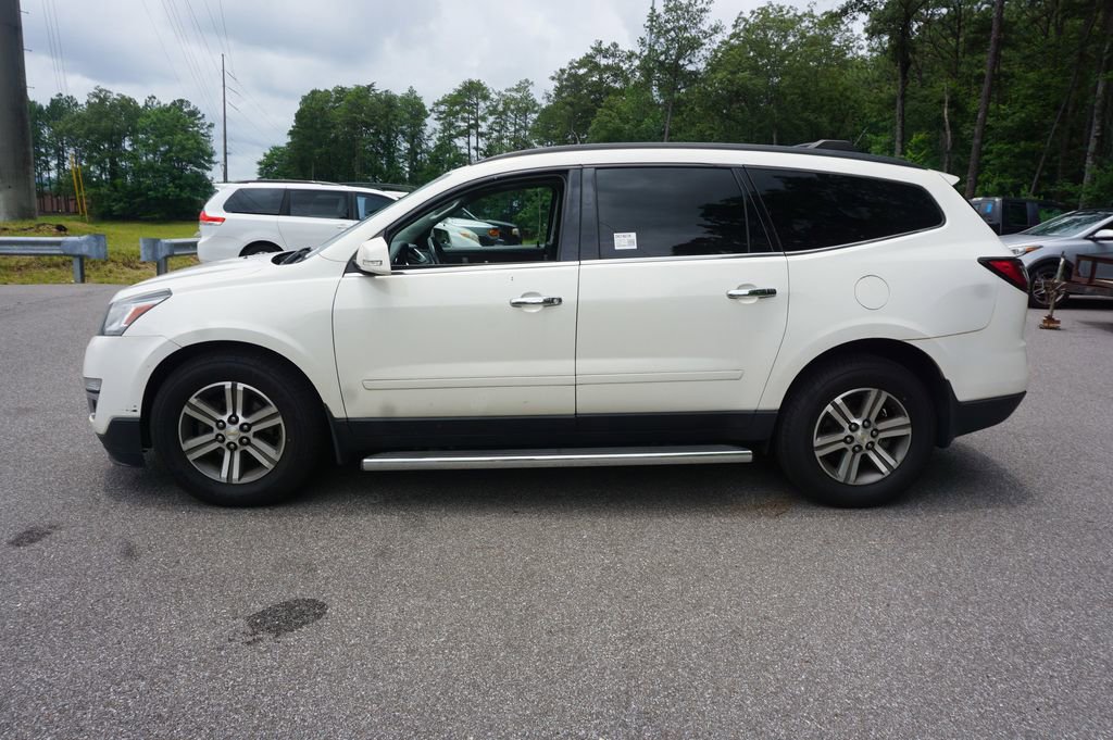 Used 2015 Chevrolet Traverse LT w/ LPO, 'HIT The Road' Package FWD image 21