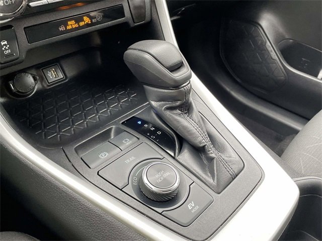 Used 2024 Toyota RAV4 XLE image 30