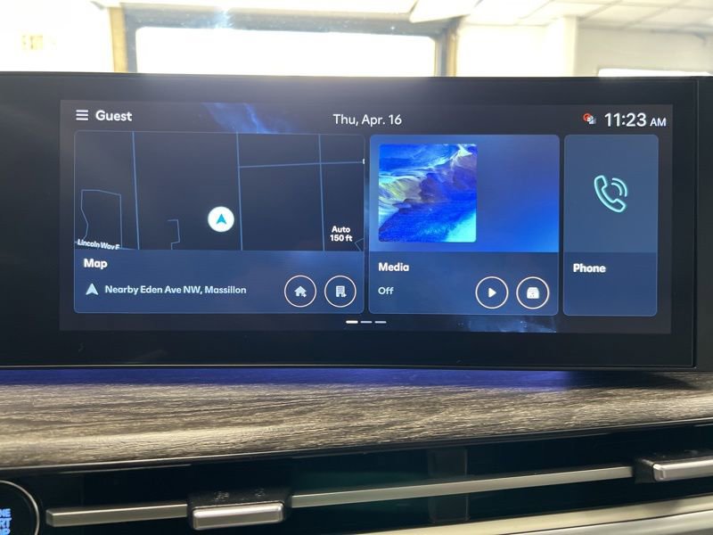 Used 2024 Hyundai Santa Fe Limited AWD/4WD image 29