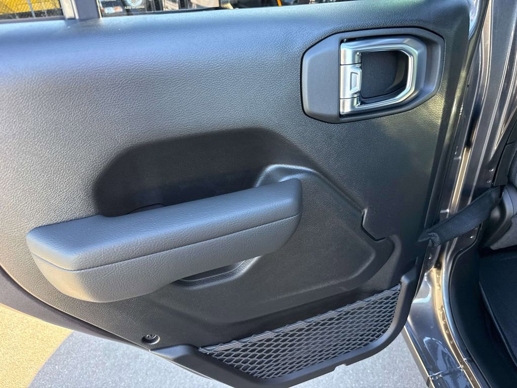 New 2026 Jeep Gladiator Sport AWD/4WD image 8