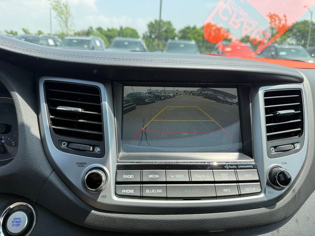 Used 2016 Hyundai Tucson Limited w/ Option Group 03 FWD image 16