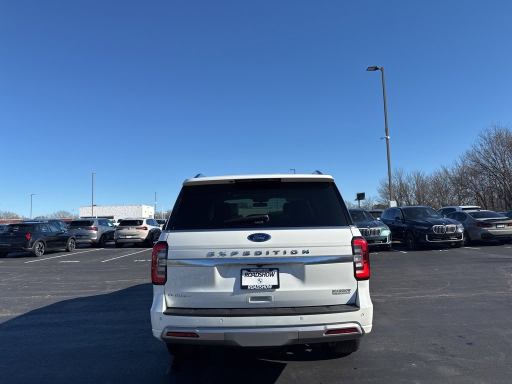Used 2022 Ford Expedition Platinum image 4
