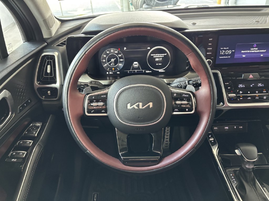 Used 2022 Kia Sorento SX AWD/4WD image 14