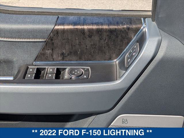 Used 2022 Ford F150 Lightning Lariat image 11