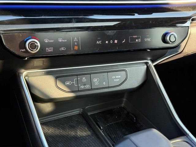 New 2025 Kia Carnival SX Prestige image 19
