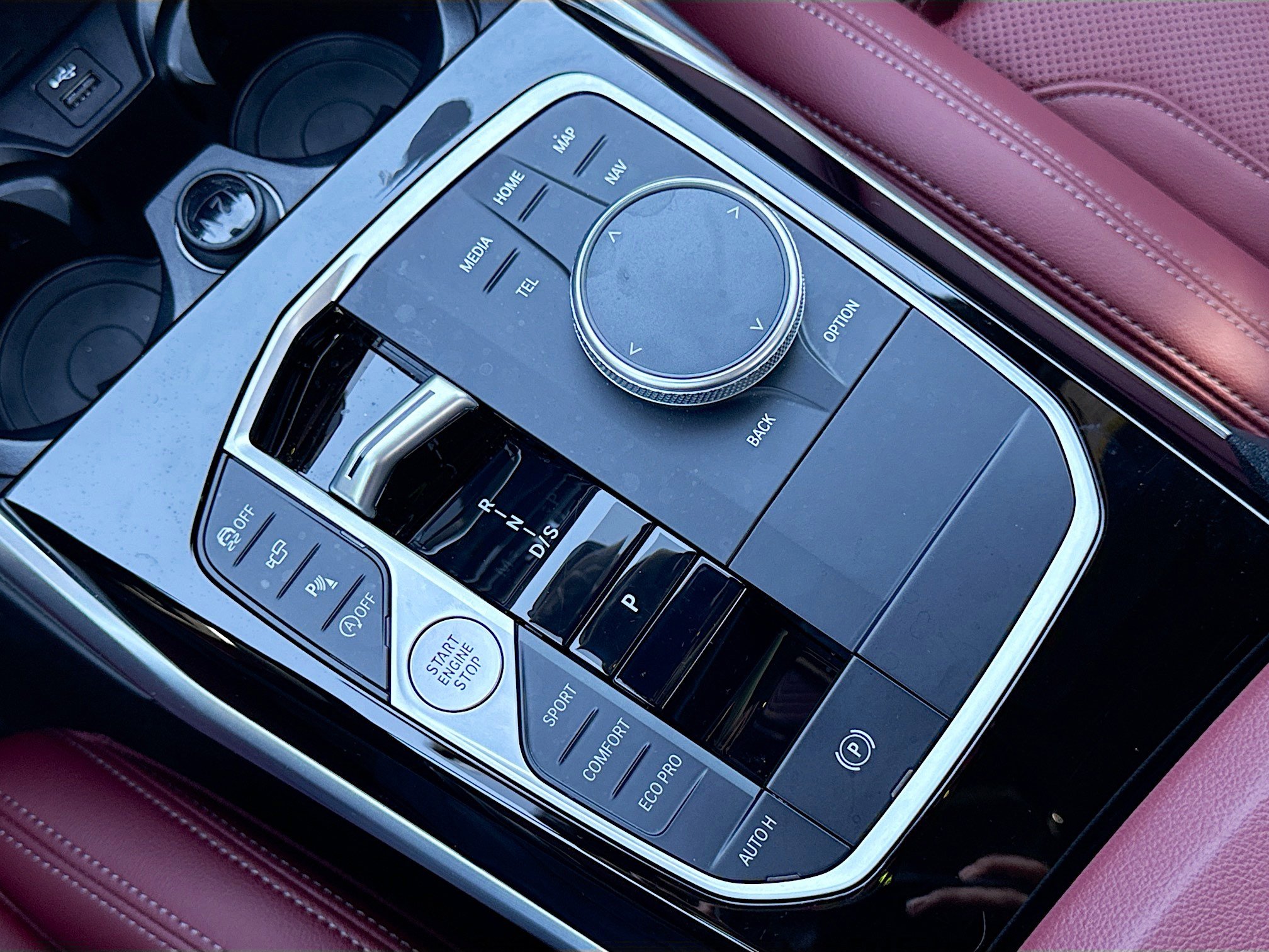 Used 2023 BMW 330i Sedan w/ Premium Package image 28