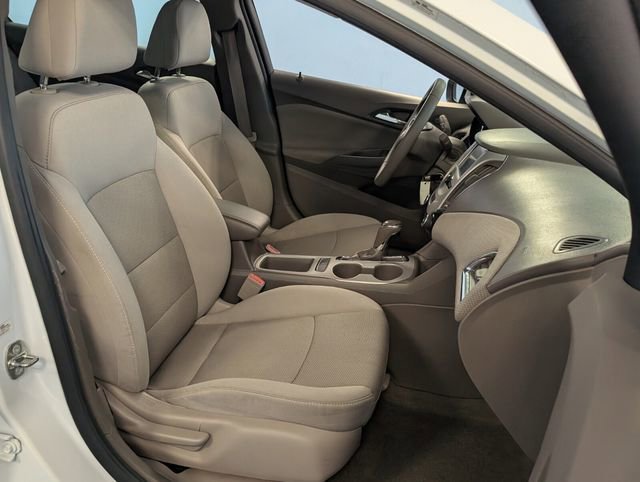 Used 2017 Chevrolet Cruze LS image 15