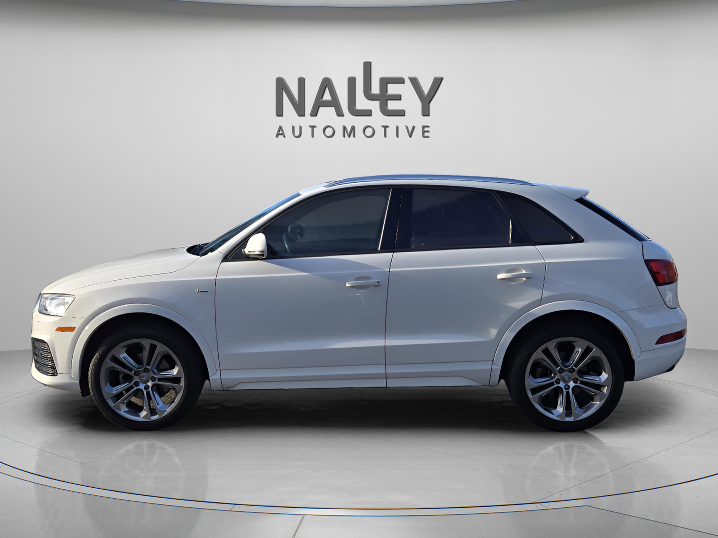 Used 2018 Audi Q3 2.0T Premium w/ Convenience Package image 2