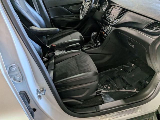 Used 2022 Buick Encore Preferred w/ Safety Package image 30