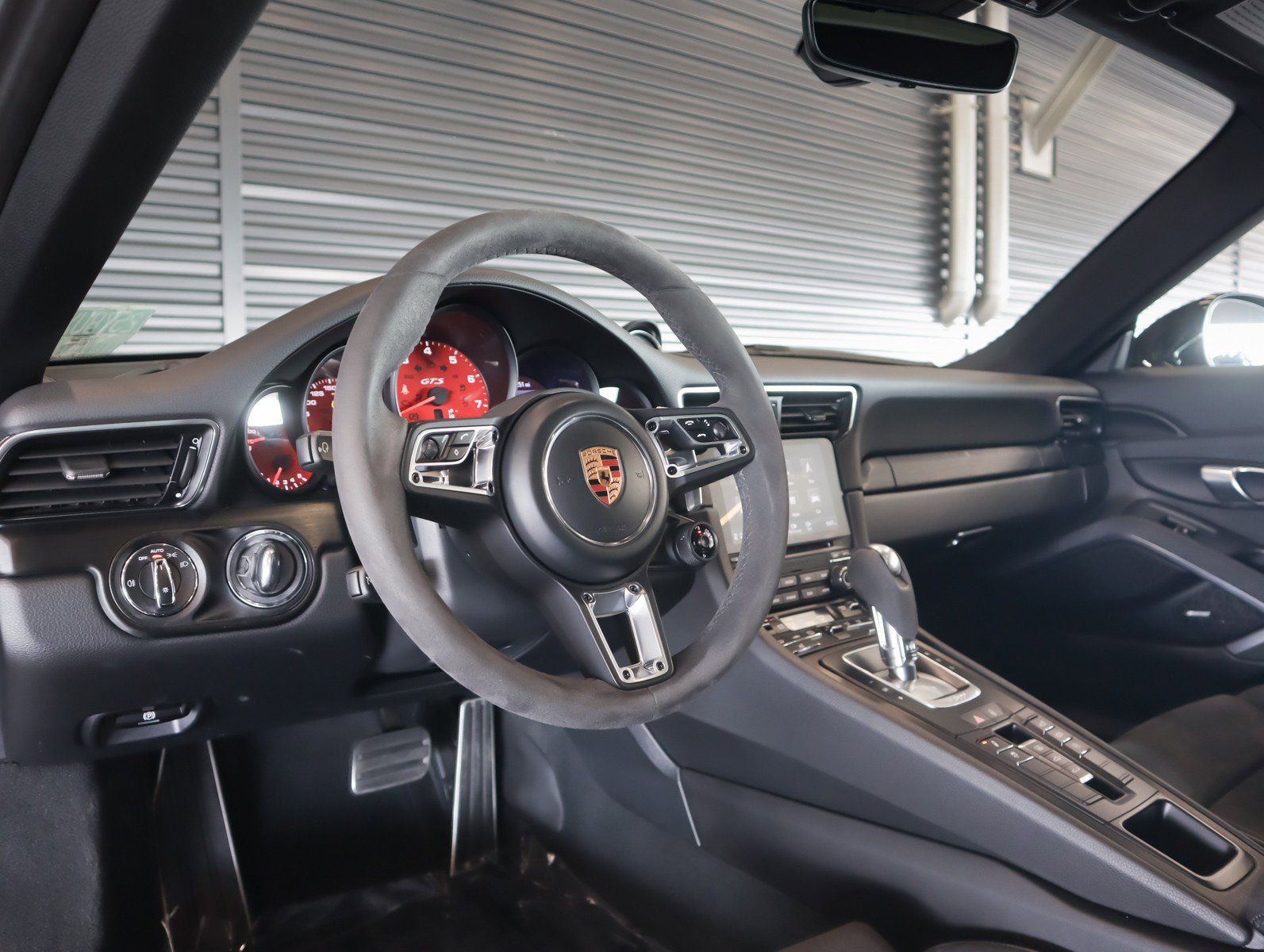 Certified 2018 Porsche 911 Carrera 4 GTS image 4